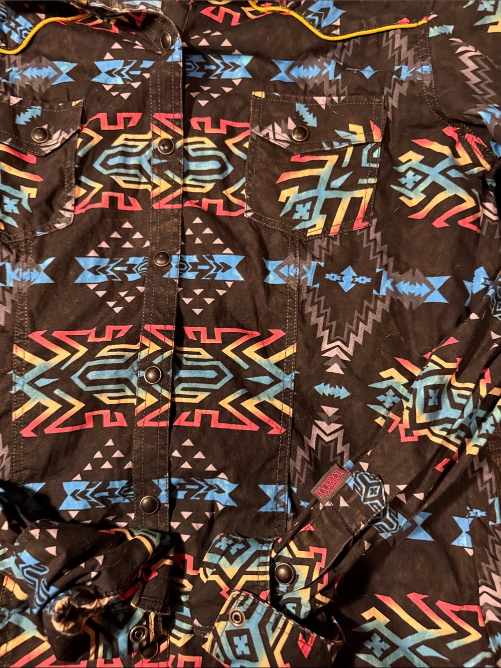 Women's Rodeo Black Aztec Print Button-Up Shirt - Multicolor Pattern - Picture 3 of 3